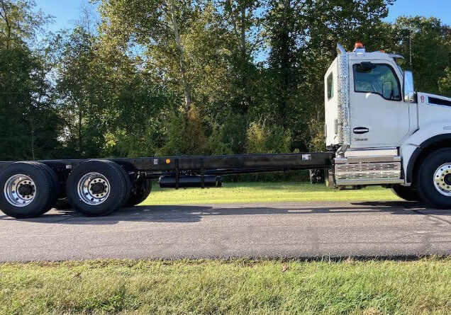 2025 Kenworth T880 Day Cab Cummins X15 525 HP